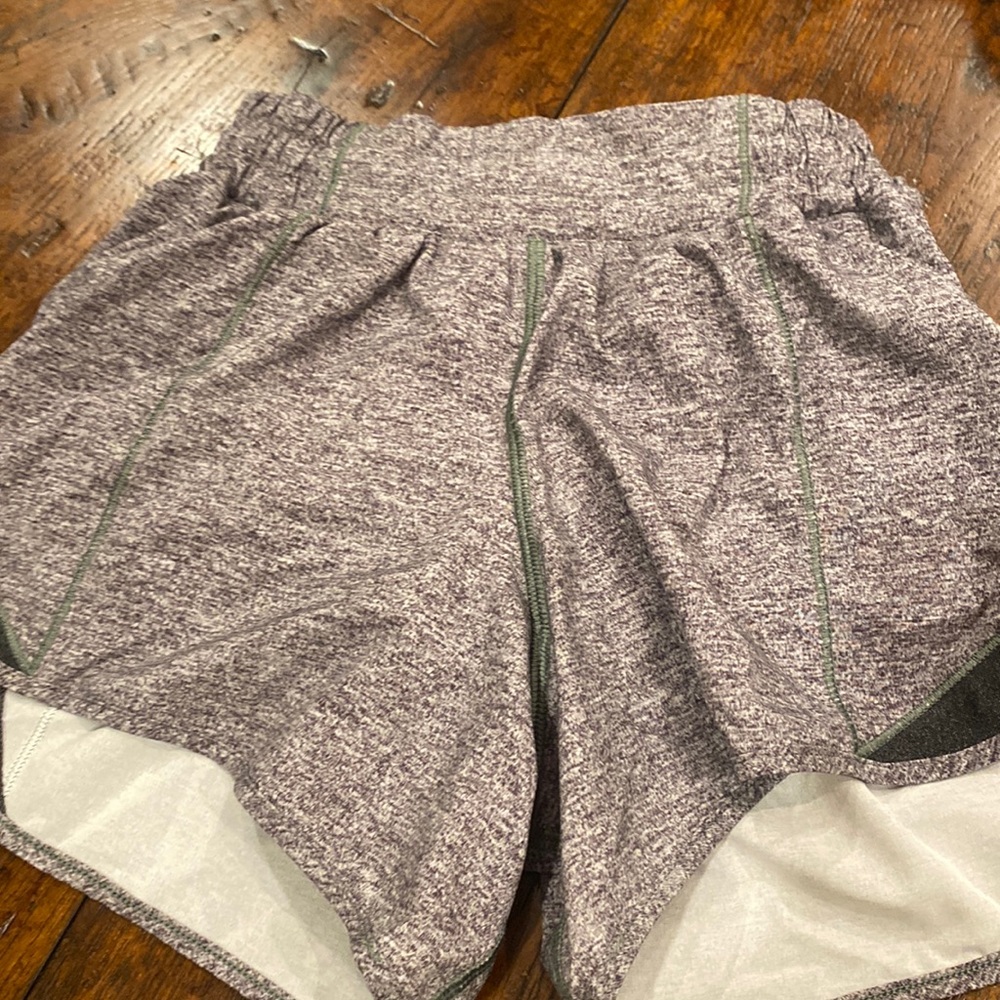 Hotty hots, Size 2, Length 4, great condition, tied